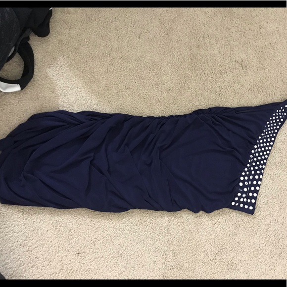 Dress - Picture 4 of 4